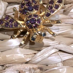 Joan Rivers bumblebee pin in purple